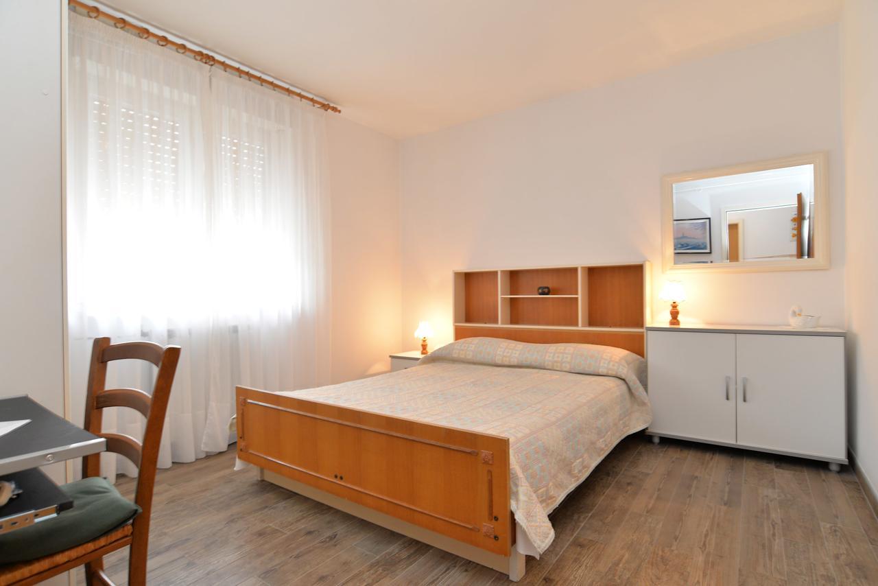 Apartment & Room Tanja 1552 普拉 外观 照片